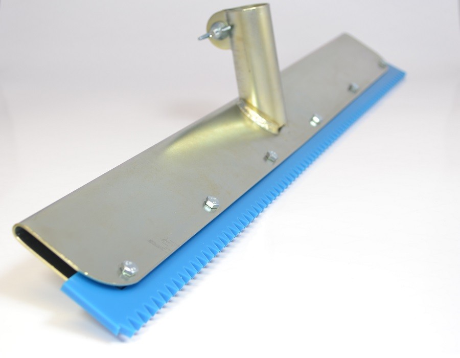 VI Distribution 560mm PU 8mm V Notched Squeegee