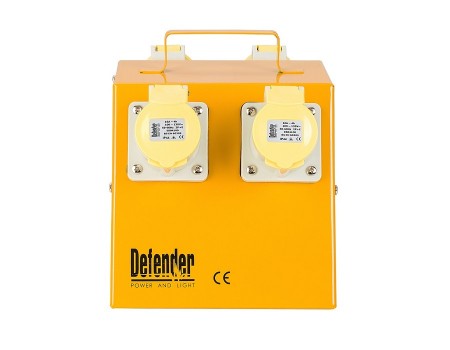 Defender 110v 4 Way Classic 16a Splitter